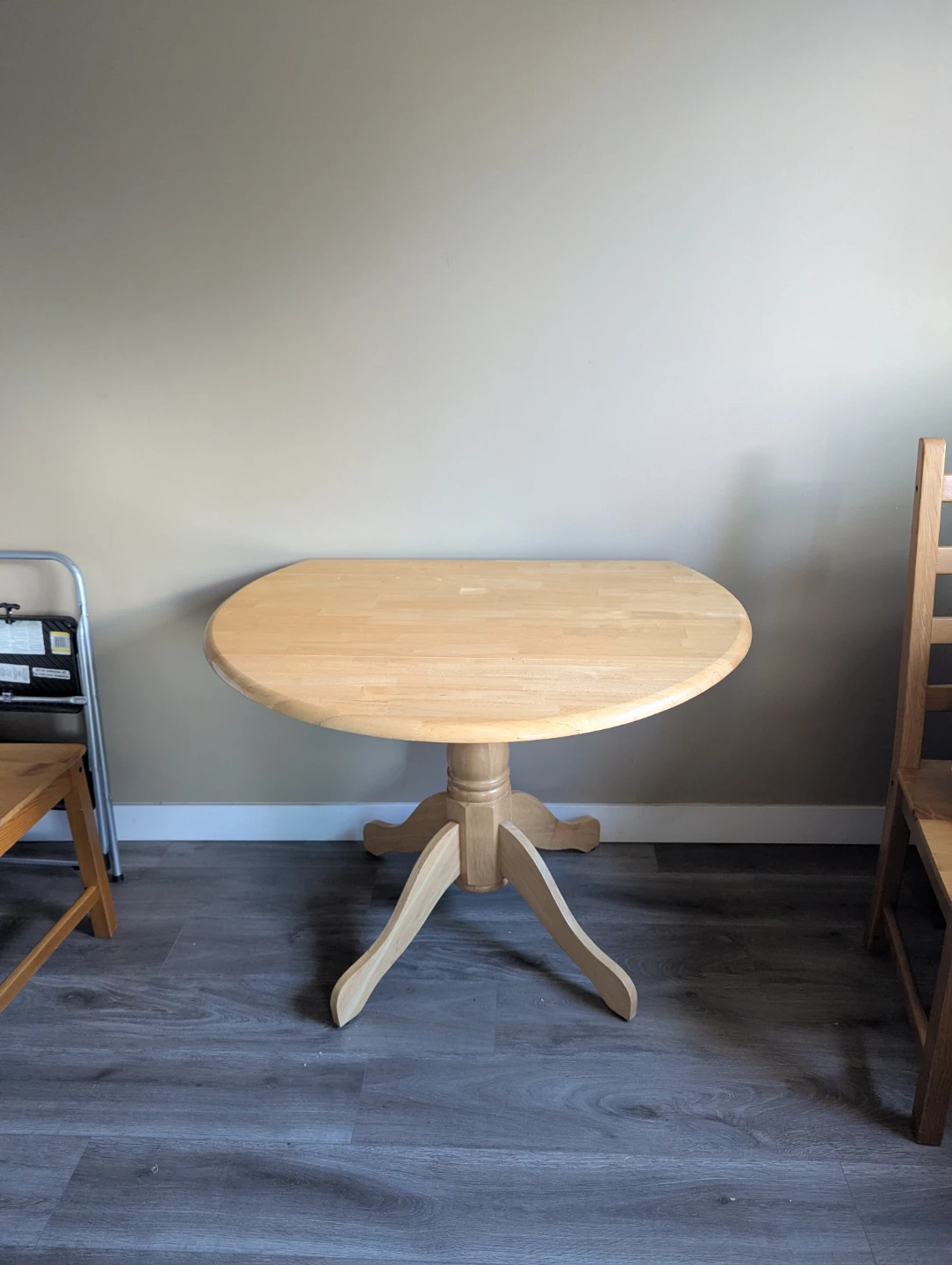 Free table - photo 3