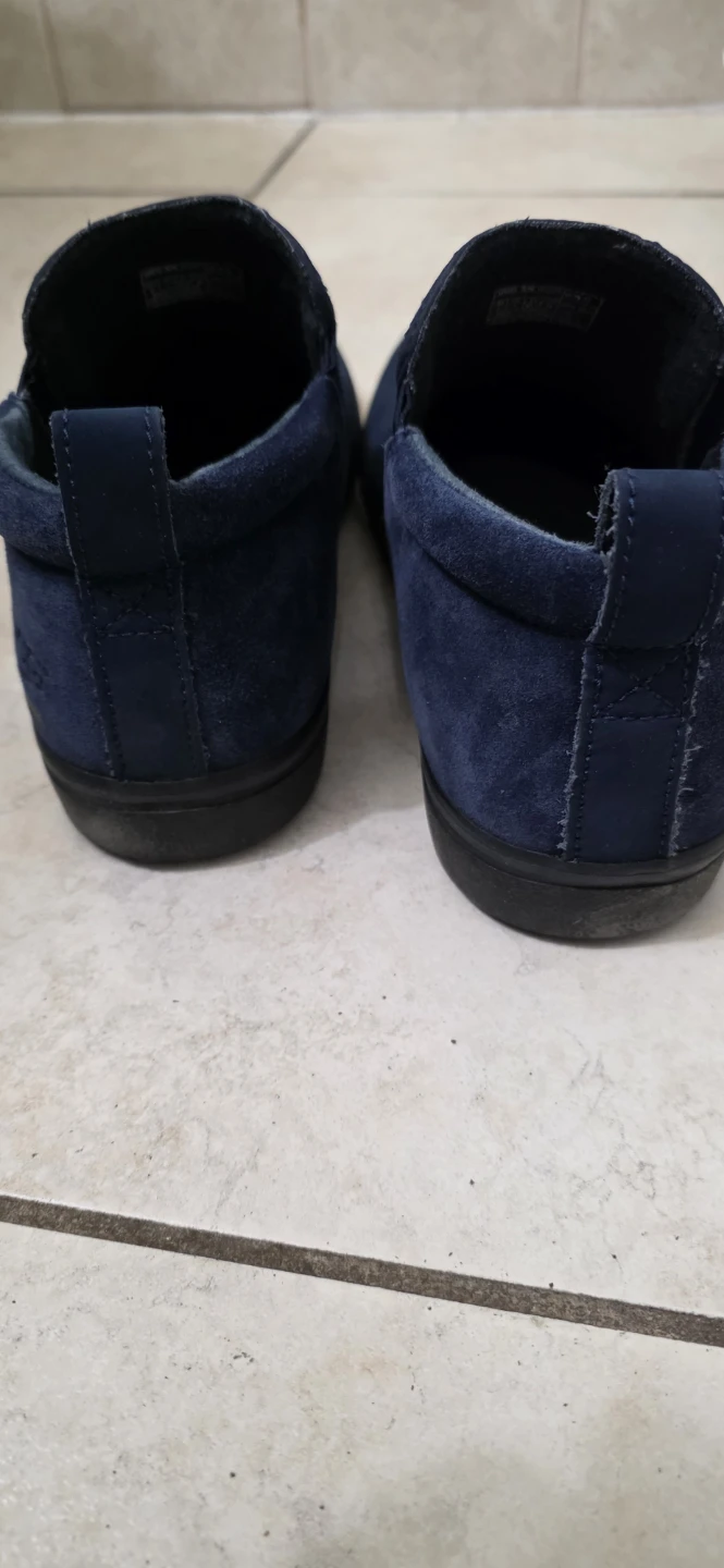 UGG Waterproof Slip-On Boots - Size 8 - photo 3