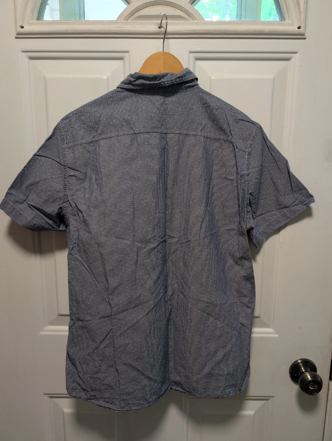 Short Sleeve Button-Up Shirt - Medium - photo 4