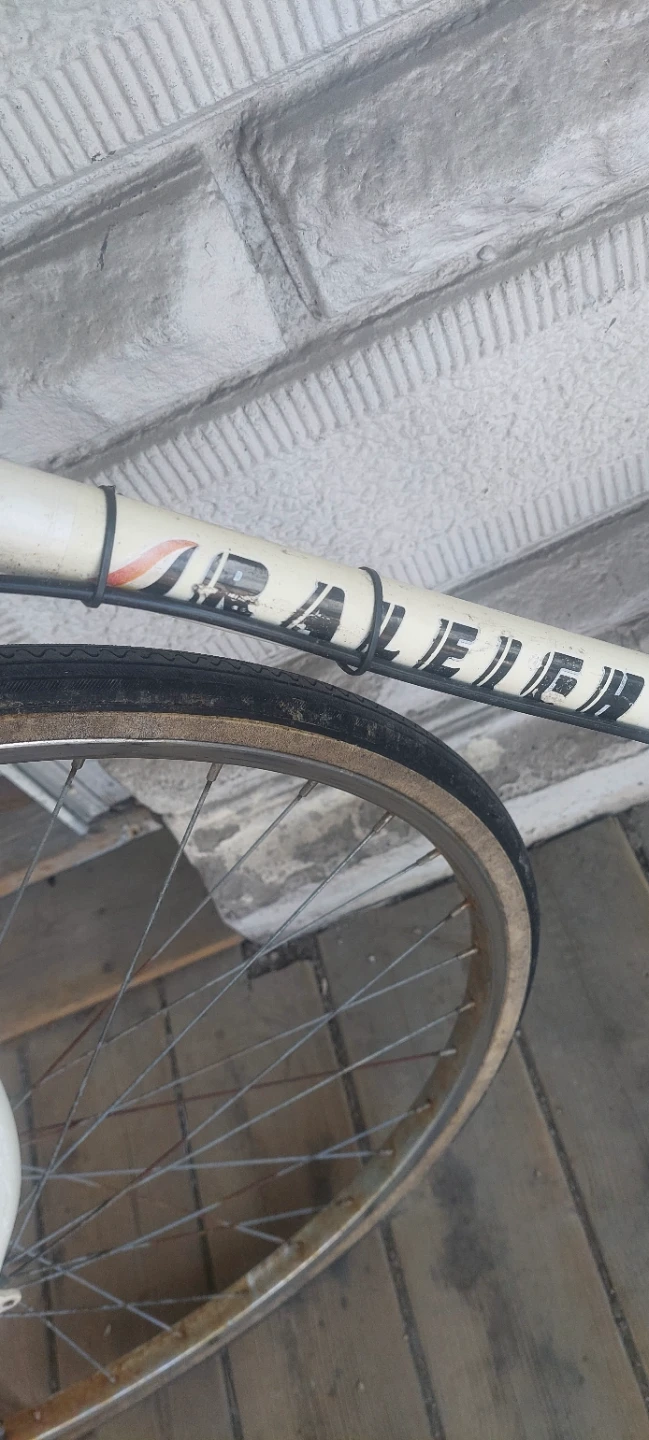 Raleigh Road Bike - photo 4