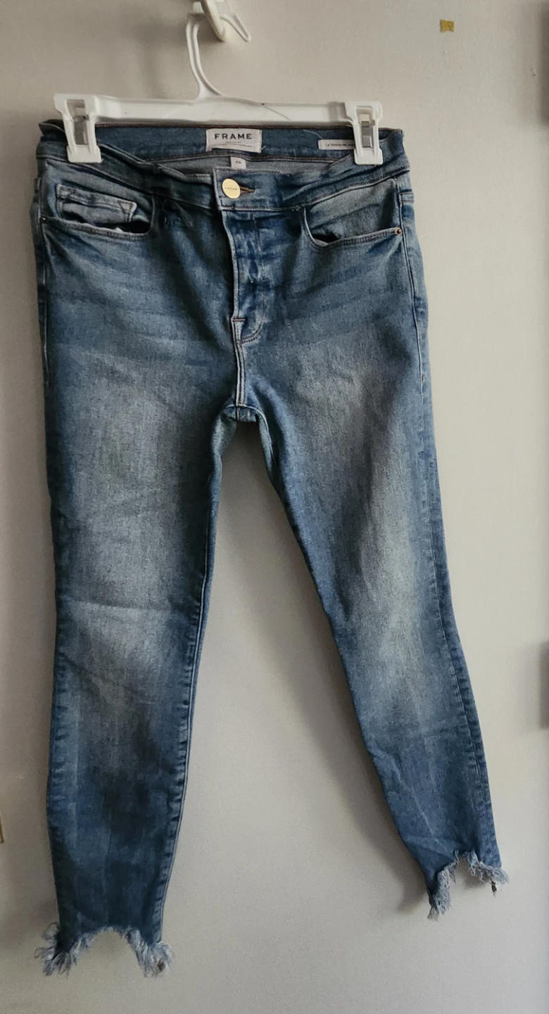 Women Distressed Jeans - photo 3