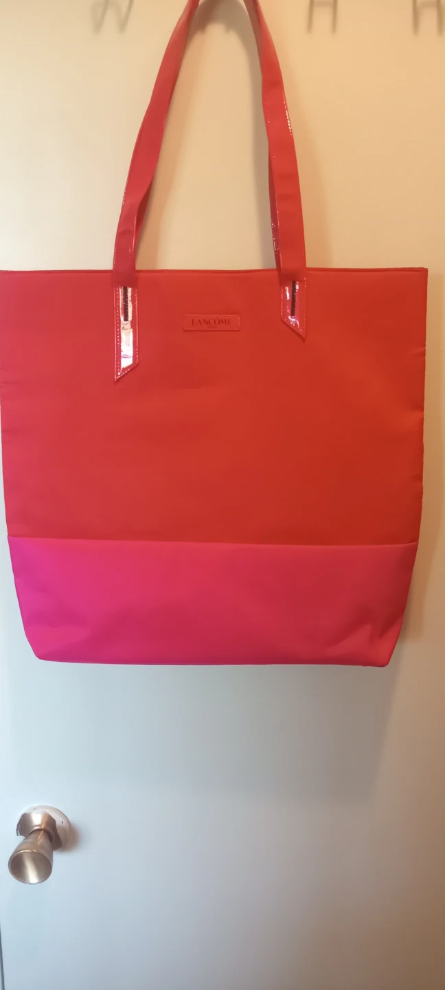 Lancôme paris red and pink Tote Bag