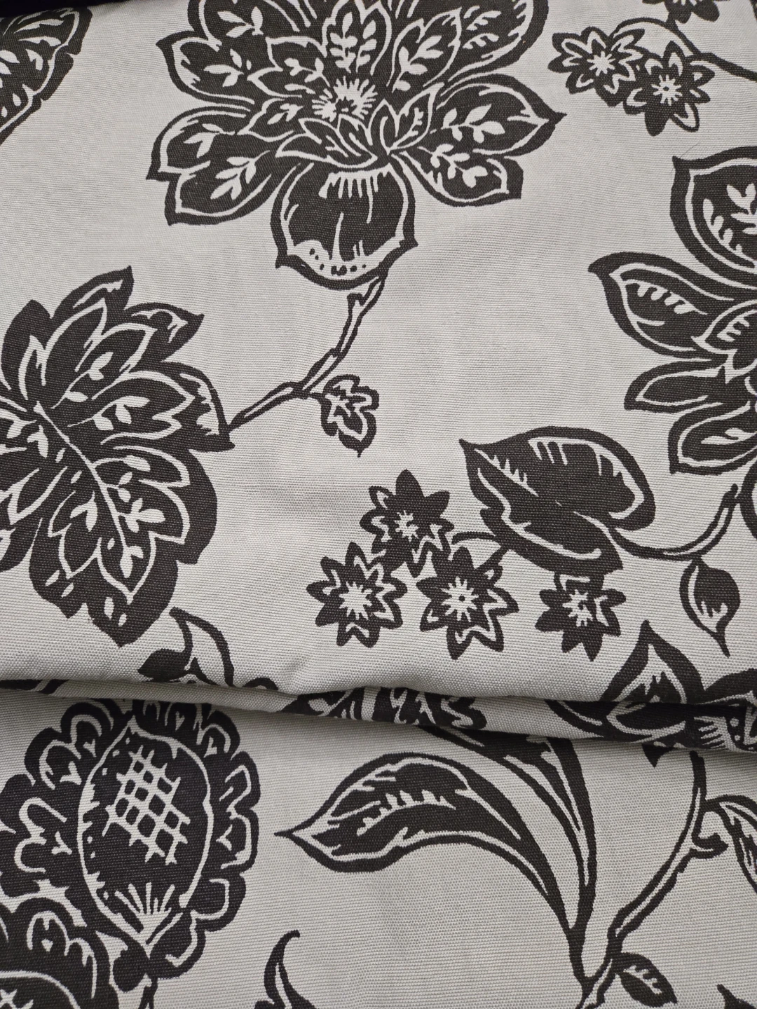 Fabric by the yard - floral and striped patterns - photo 2