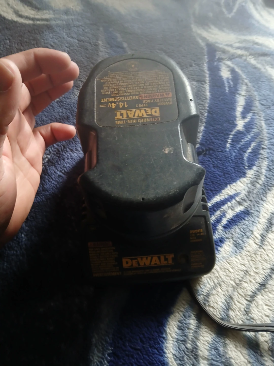 DeWalt 14.4V Cordless Drill with Case and Charger - photo 4