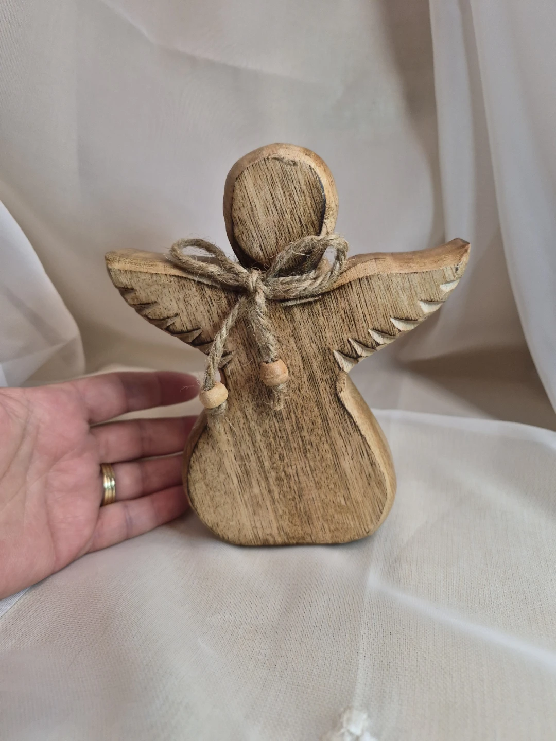 Beautiful 6 1/2" Hand-Carved  Solid Wooden Angel Decor - photo 2