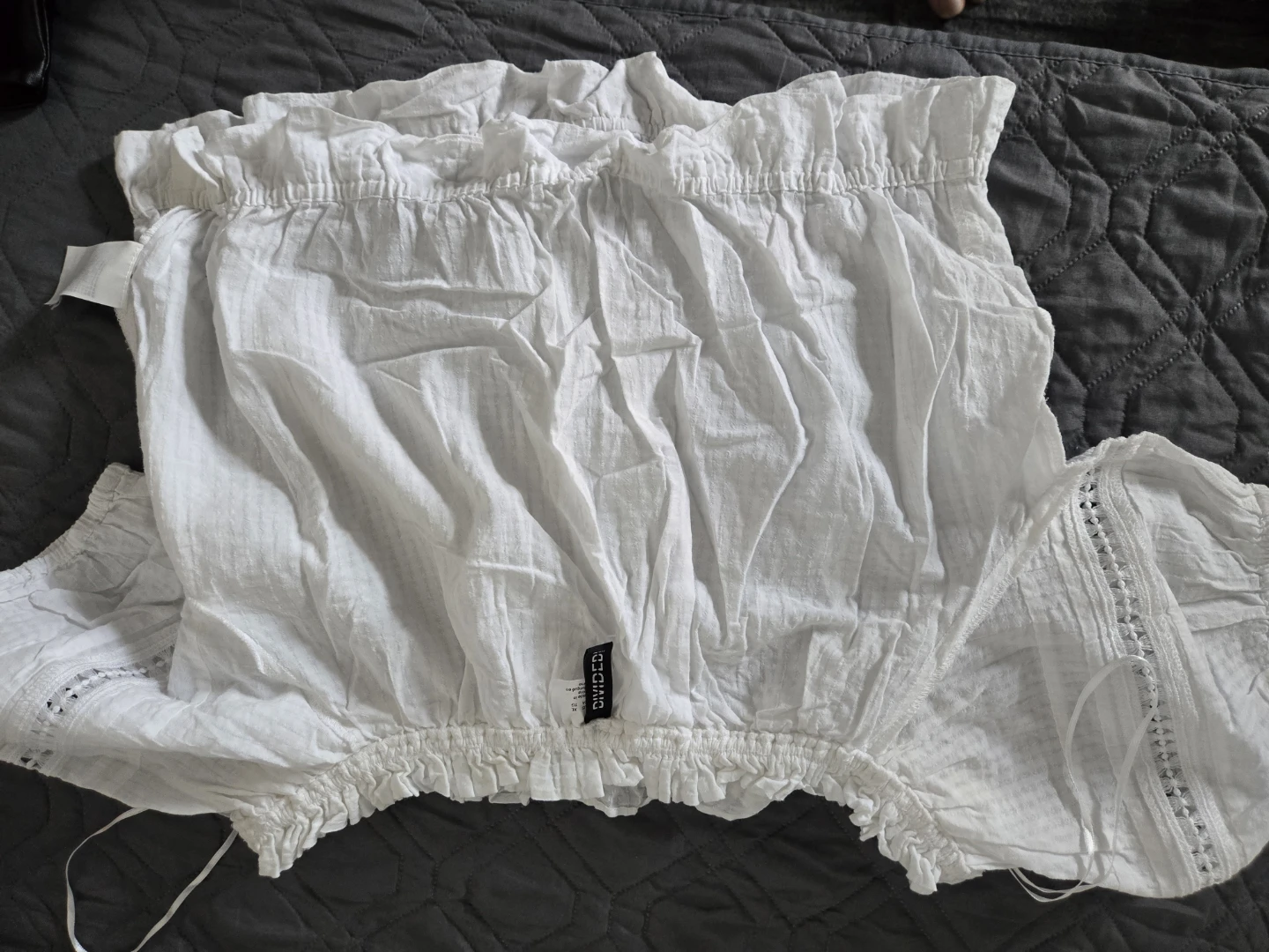White H&M Divided Cropped Blouse - photo 2