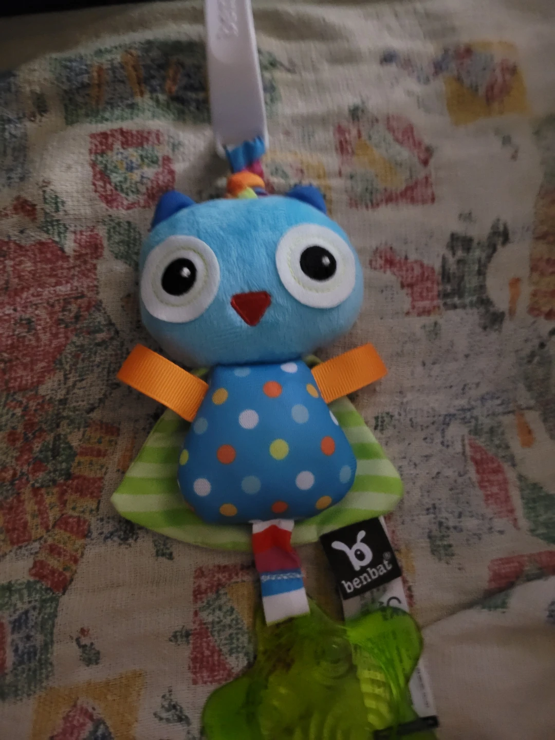 Benbat Dazzle Friends Travel Jitter Owl.