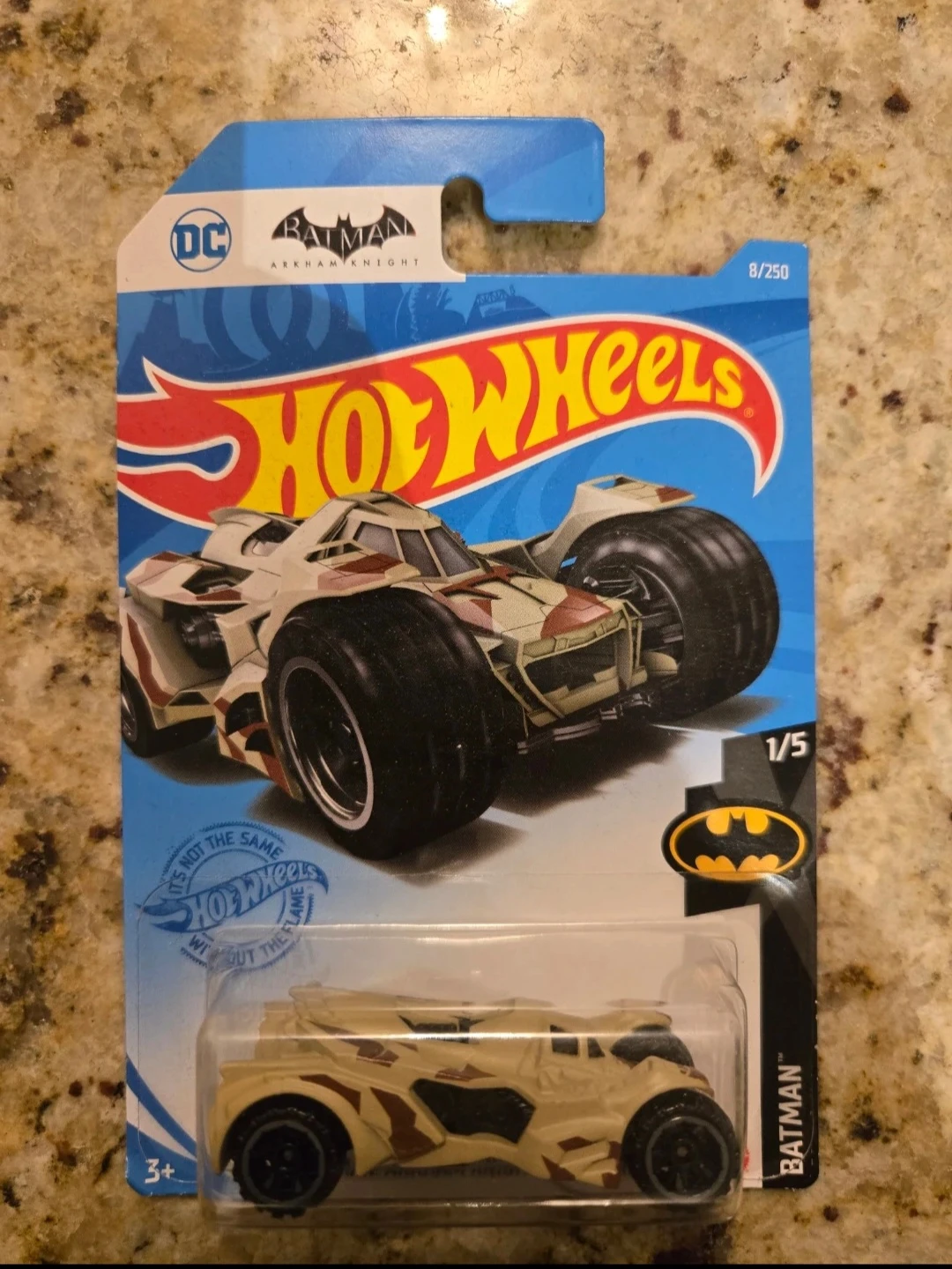 Hot Wheels Batman Arkham Knight Die-cast Car - photo 2