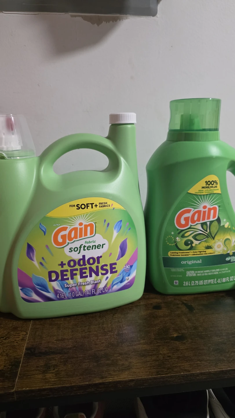 Gain Fabric Softener & Original Liquid Detergent Bundle