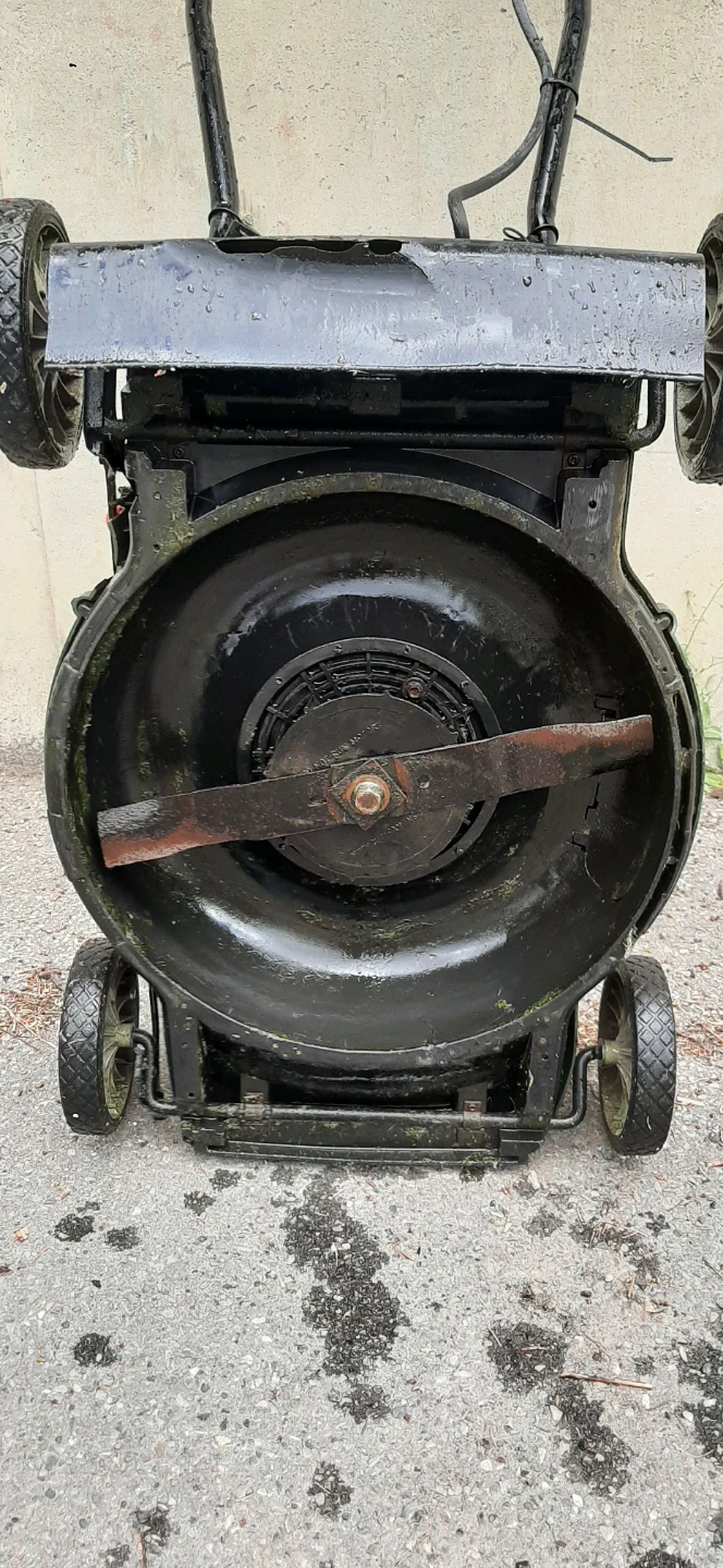 BLACK+DECKER 18" Electric Mulching Mower - photo 3