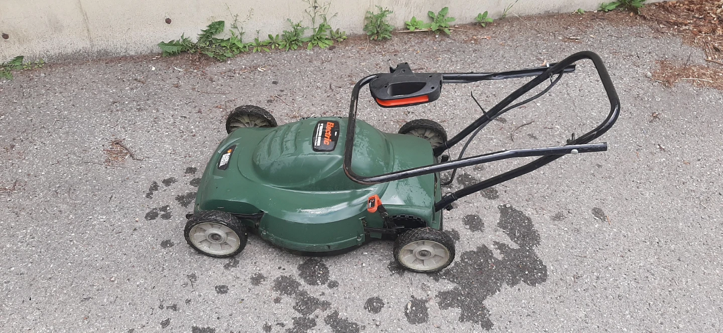 BLACK+DECKER 18" Electric Mulching Mower - photo 4