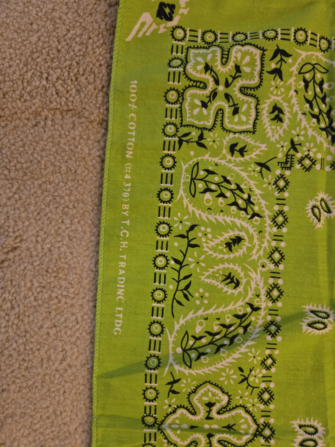 100% Cotton Bandanas. $10 for 4. - photo 5