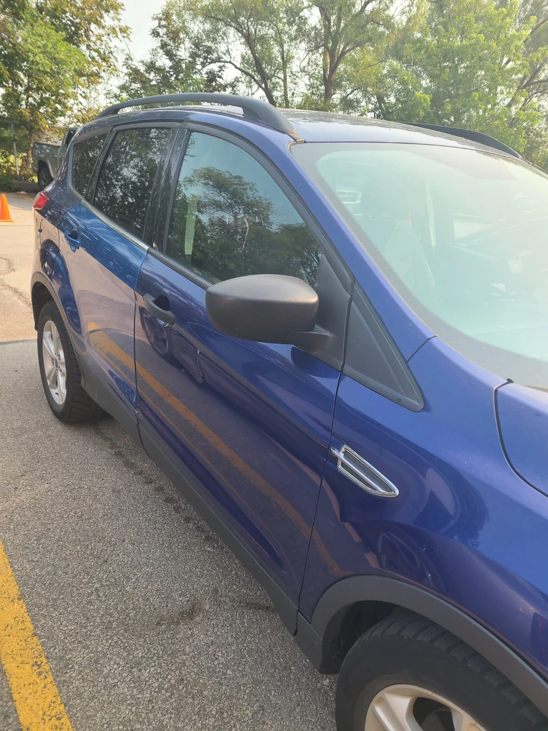 Blue Ford Escape - photo 5