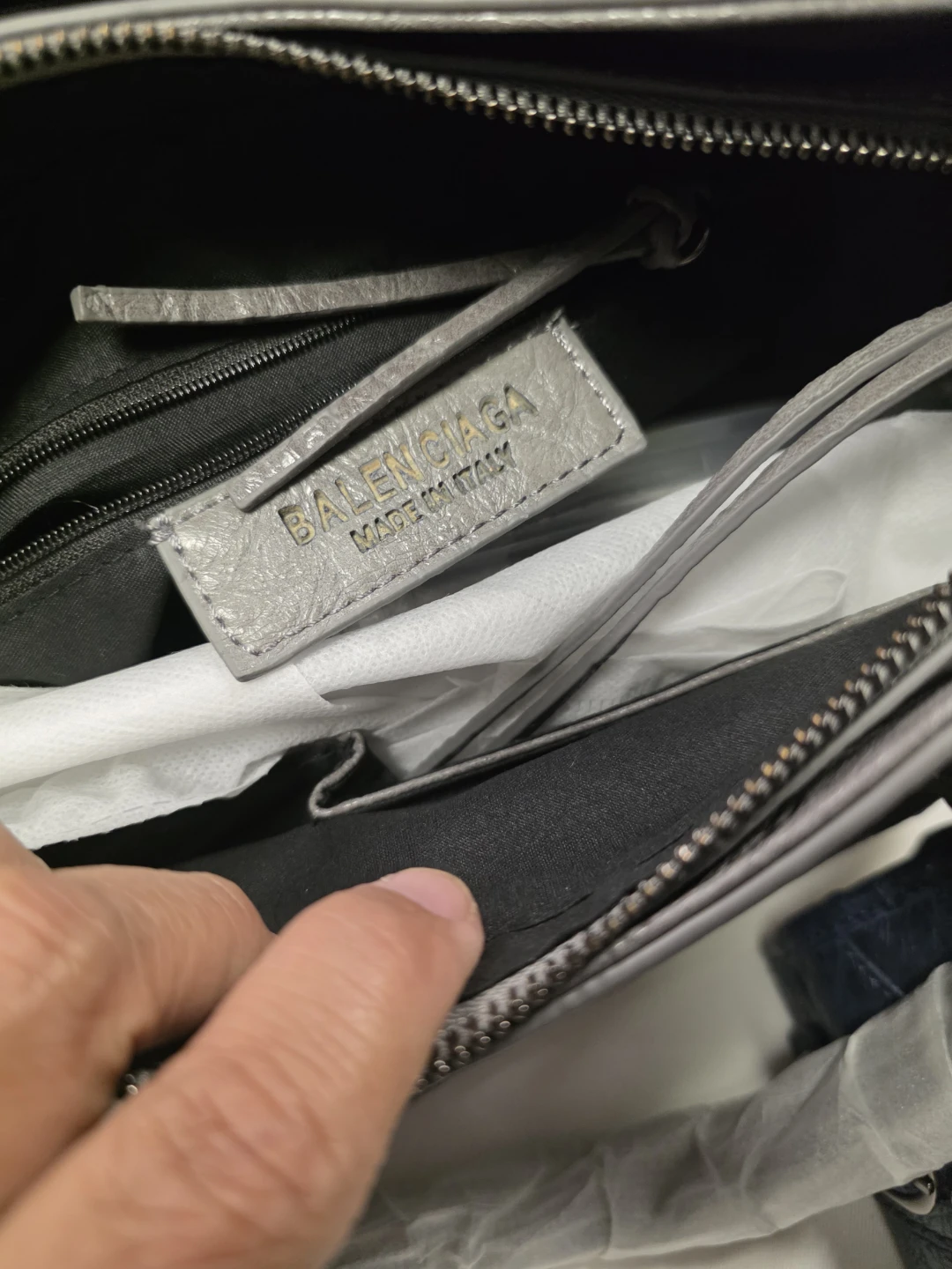 Real classy looking ladies bags - photo 4