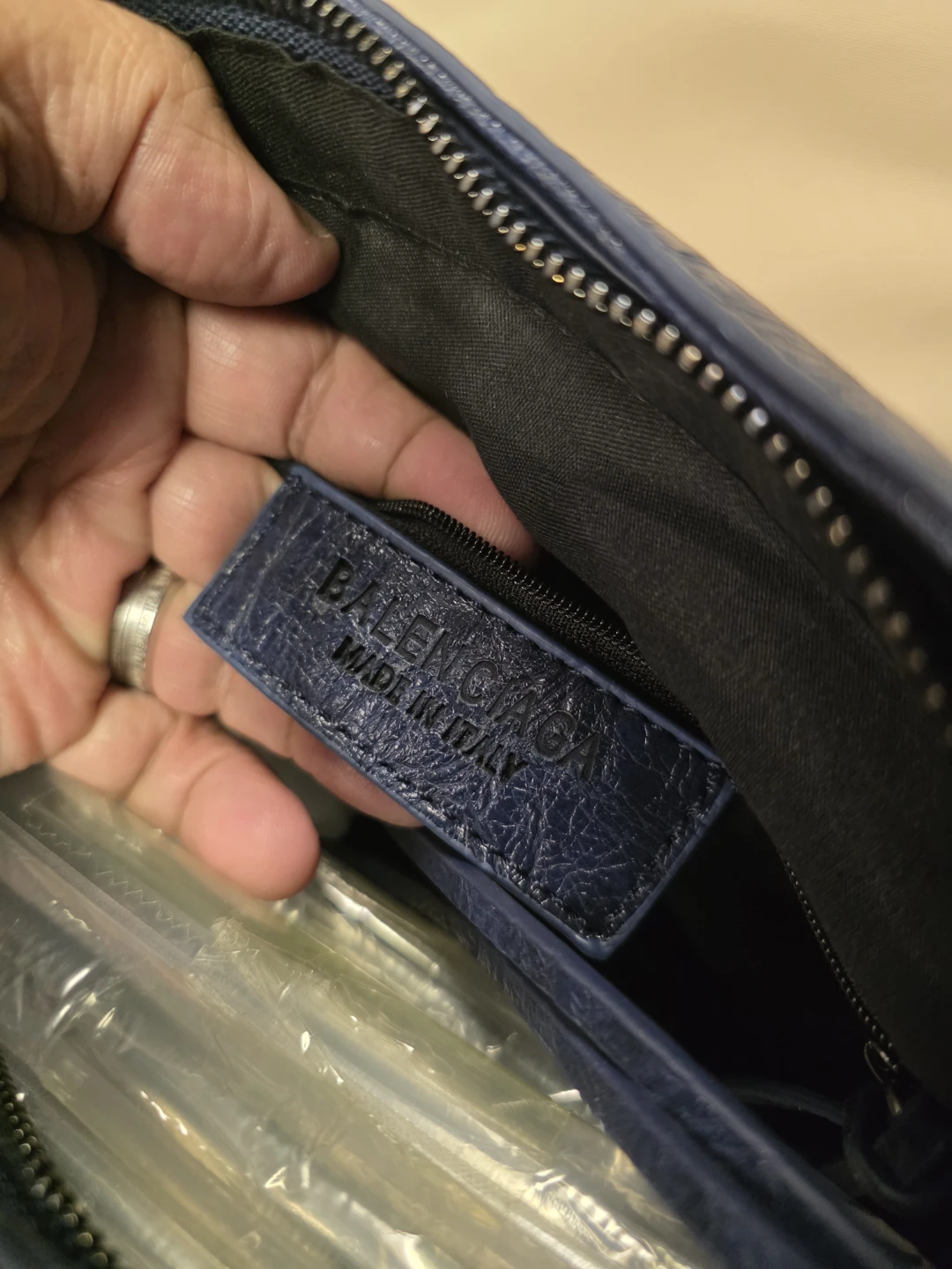 Real classy looking ladies bags - photo 5