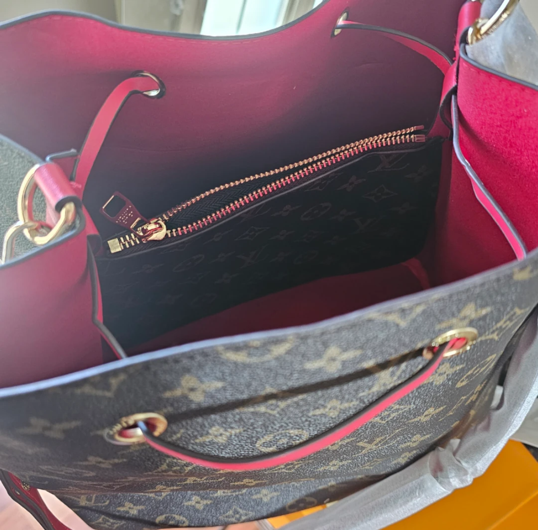 Louis Vuitton Monogram Speedy Bucket Bag