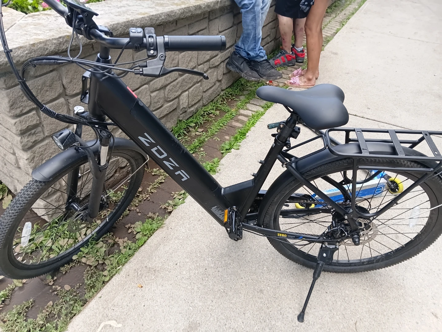 ZOOM Electric Bike - Black