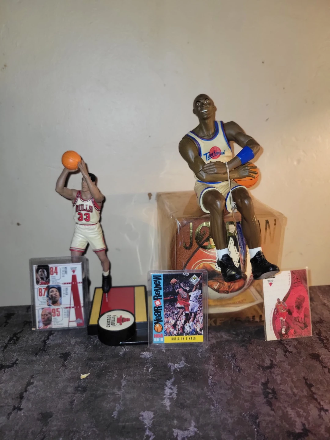 Upper Deck Michael Jordan Space JamTune Squad Figure
