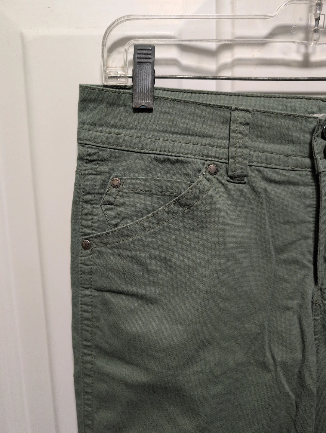 Women's Green Capris - photo 2