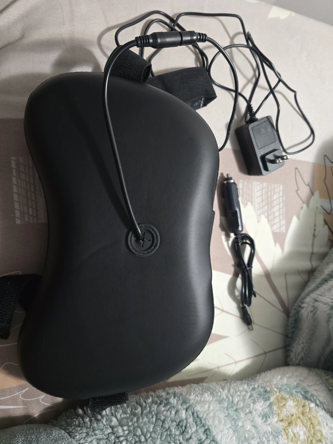 Shiatsu Neck and Back Massager Pillow - photo 3