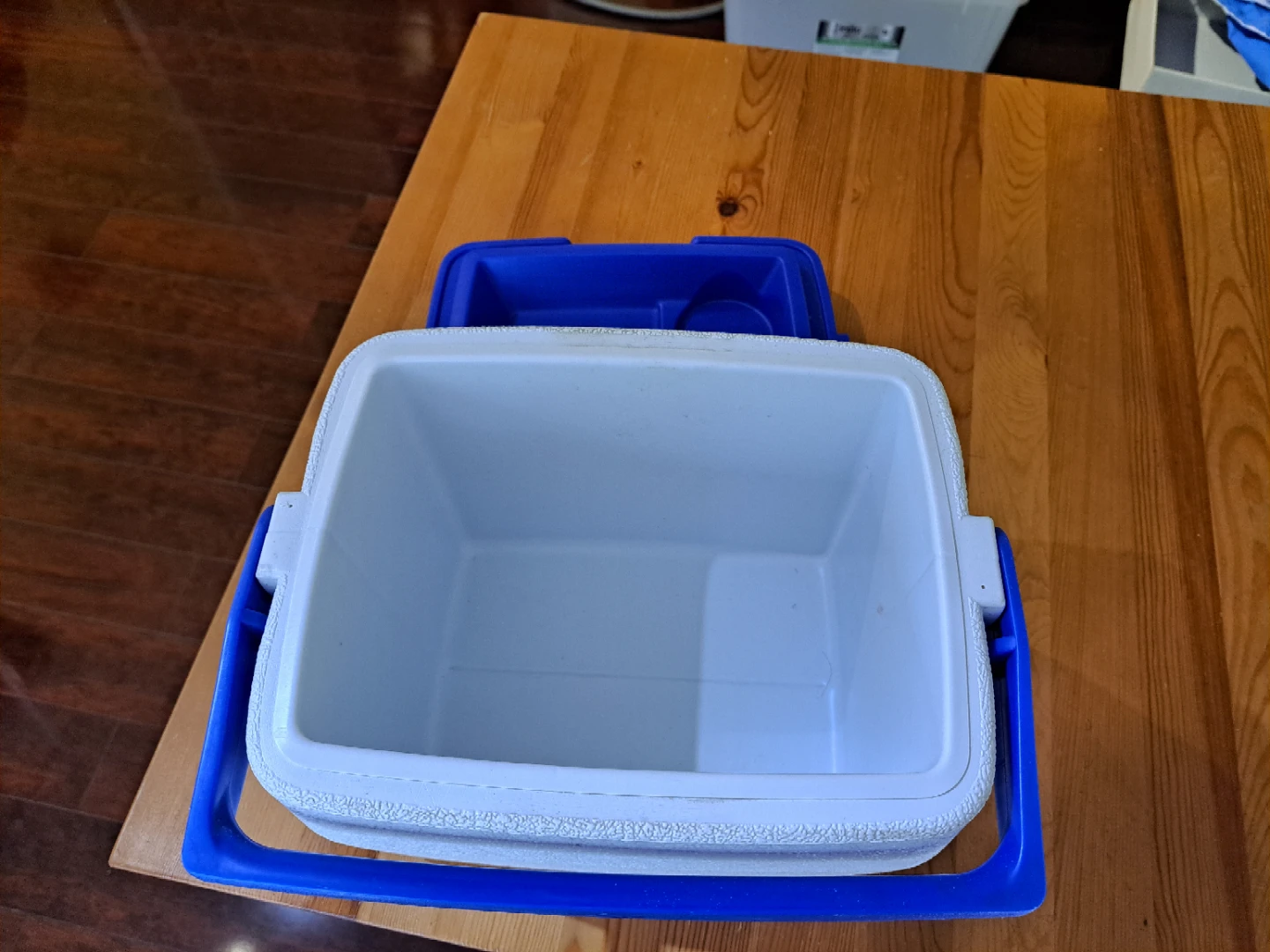 Coleman 8 Quart Personal Cooler - photo 3