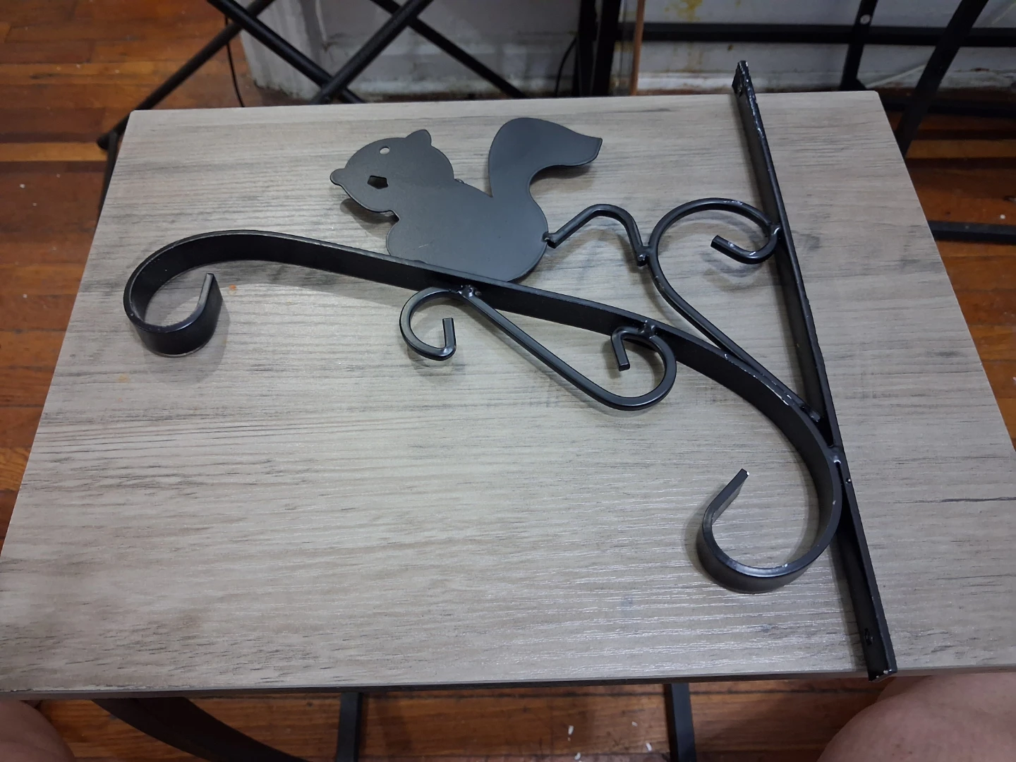Metal Squirrel Hanging Bracket - photo 2