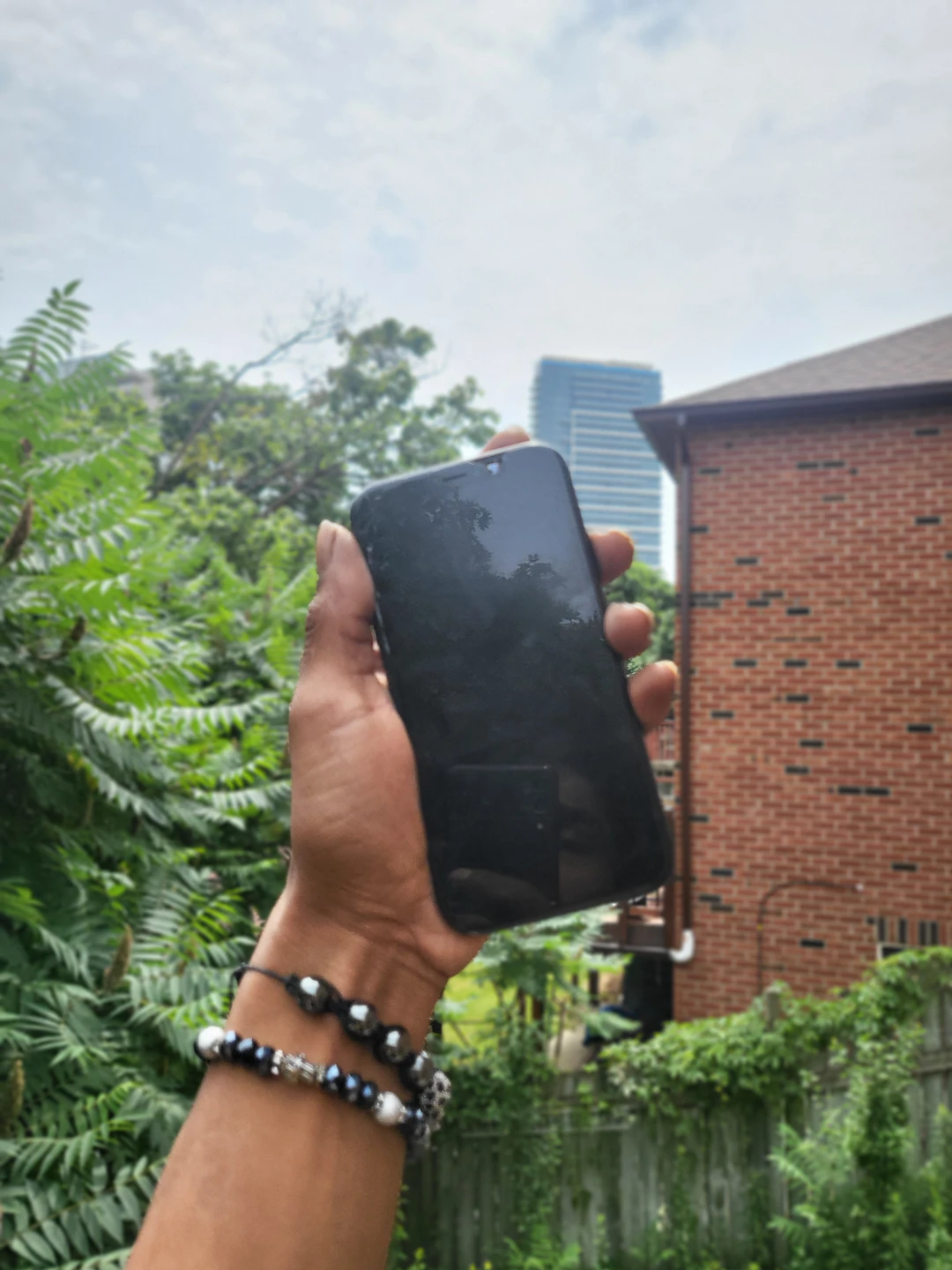 iPhone XR NEED GONE - photo 2