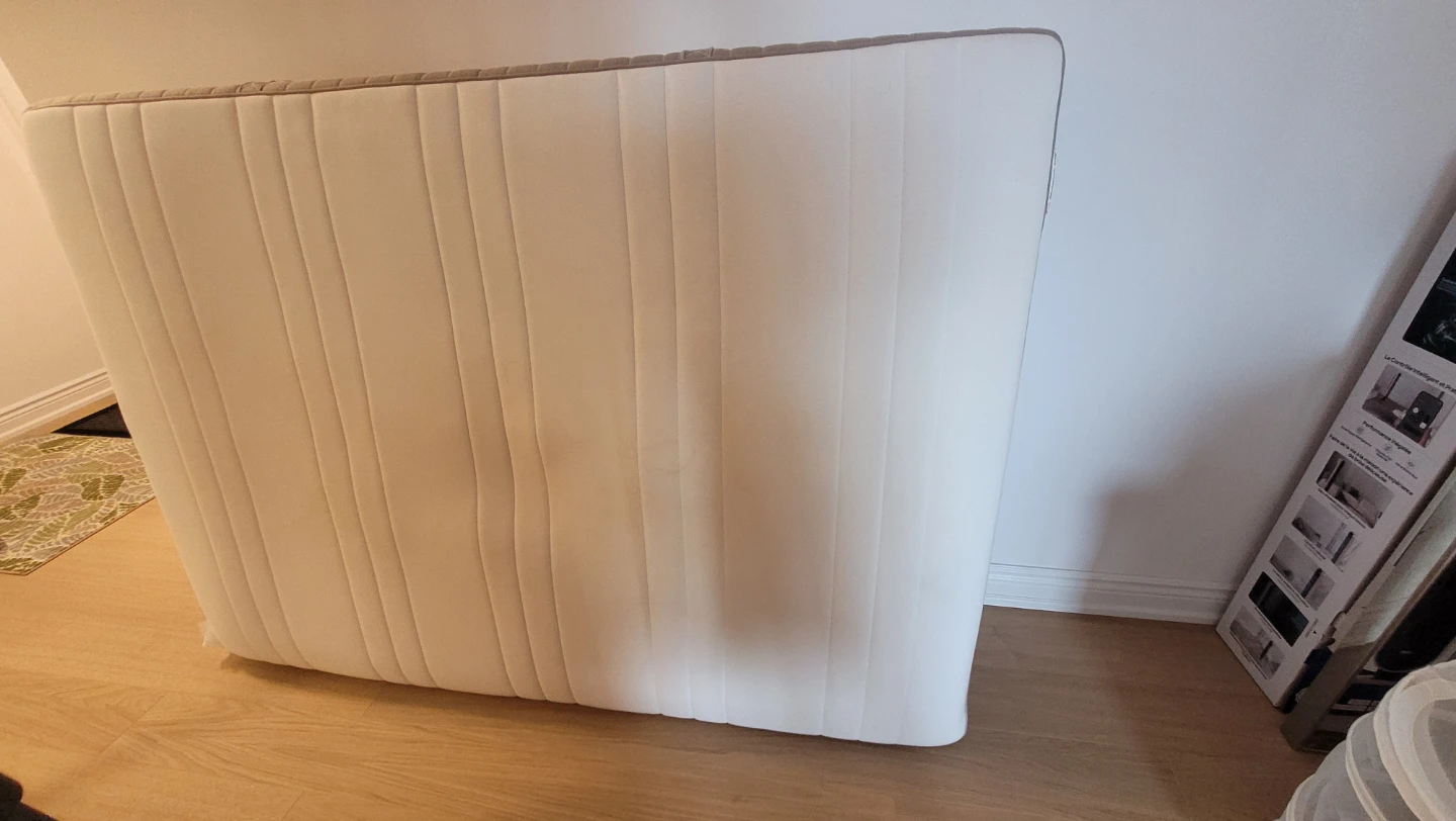 Full size spring mattress Free