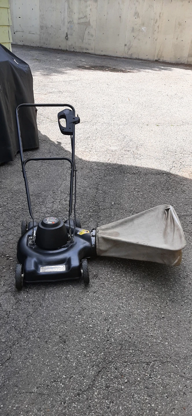 Black & Decker Compact Electric Mower & Bag - photo 2