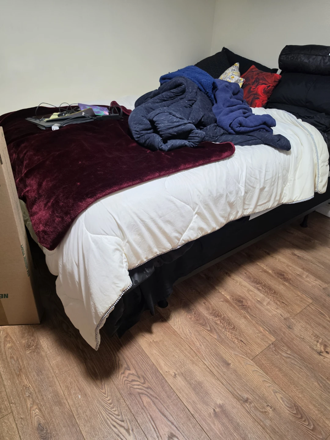 Queen size bed