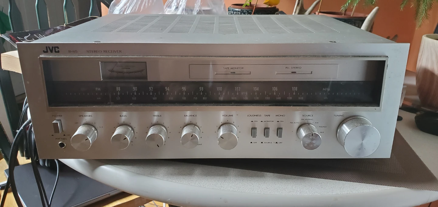 JVC R-S5 Stereo Receiver not working - photo 2
