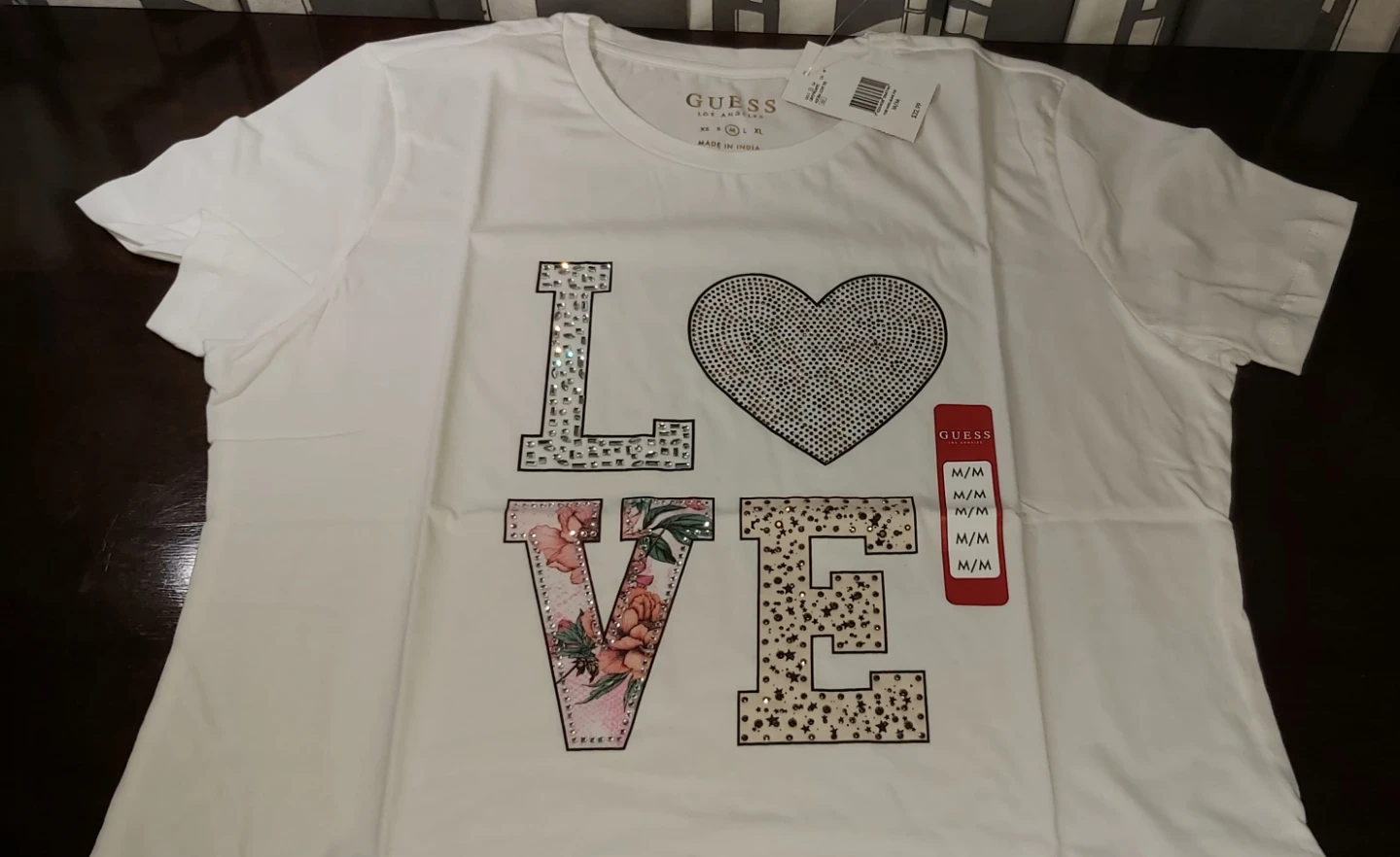 NWT GUESS Women's "LOVE" Rhinestone Graphic T-Shirt – Size M 💎 - photo 3
