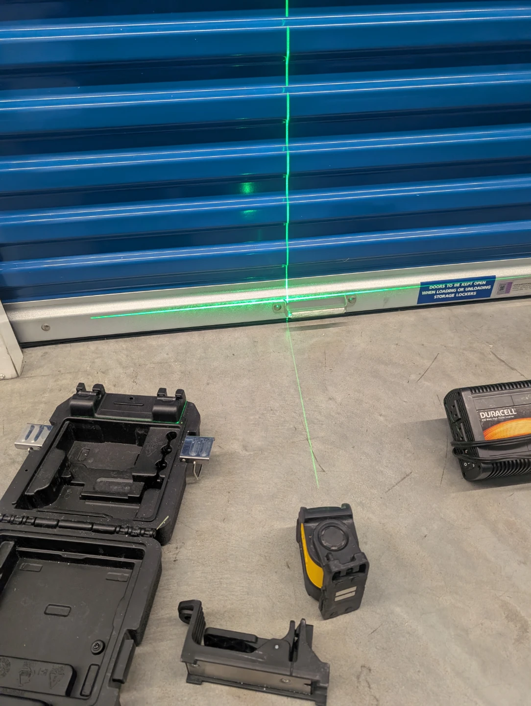 DEWALT Laser Level with Case - photo 5