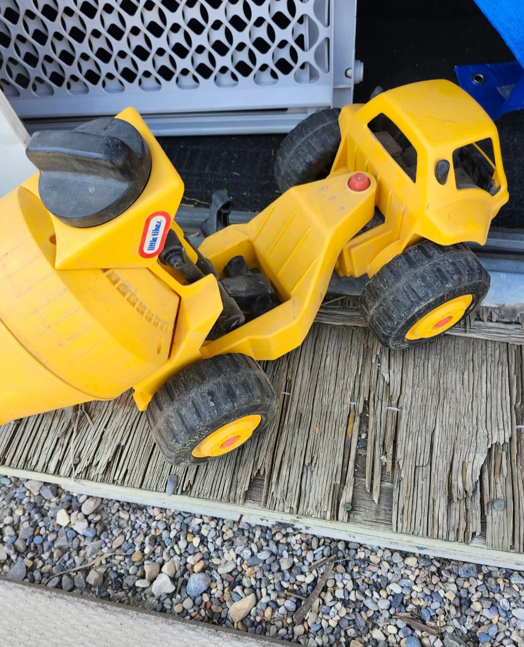 Little Tikes Cement Mixer Truck Toy - photo 4