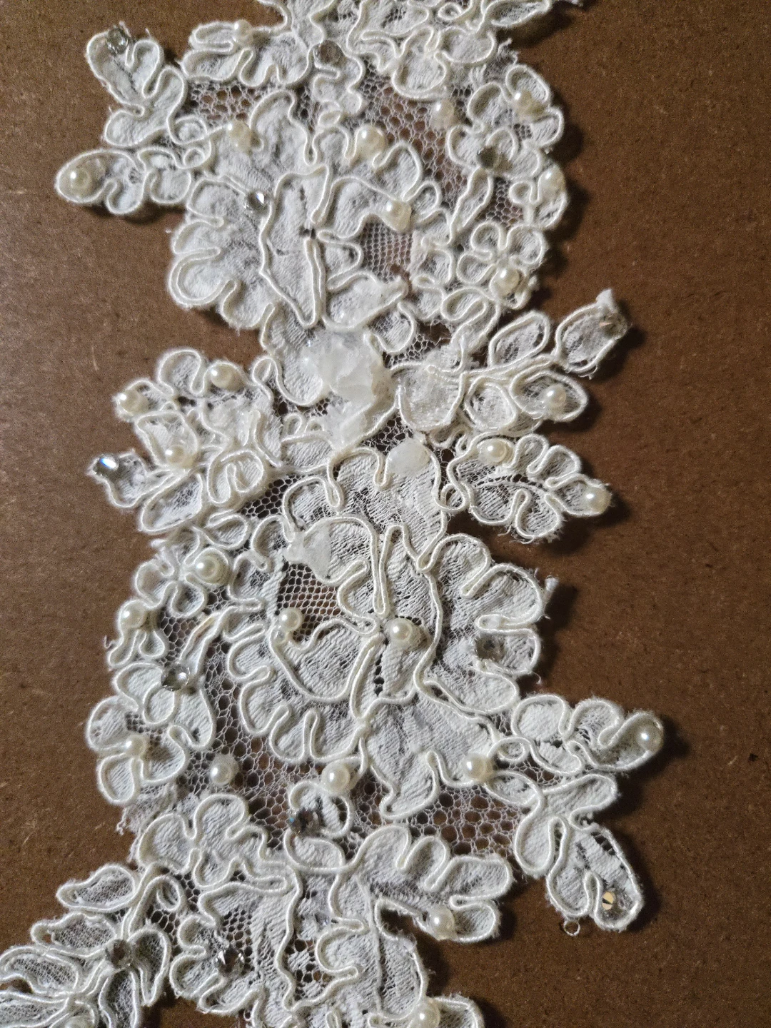 White Lace Appliques with Pearls and Beads - photo 2