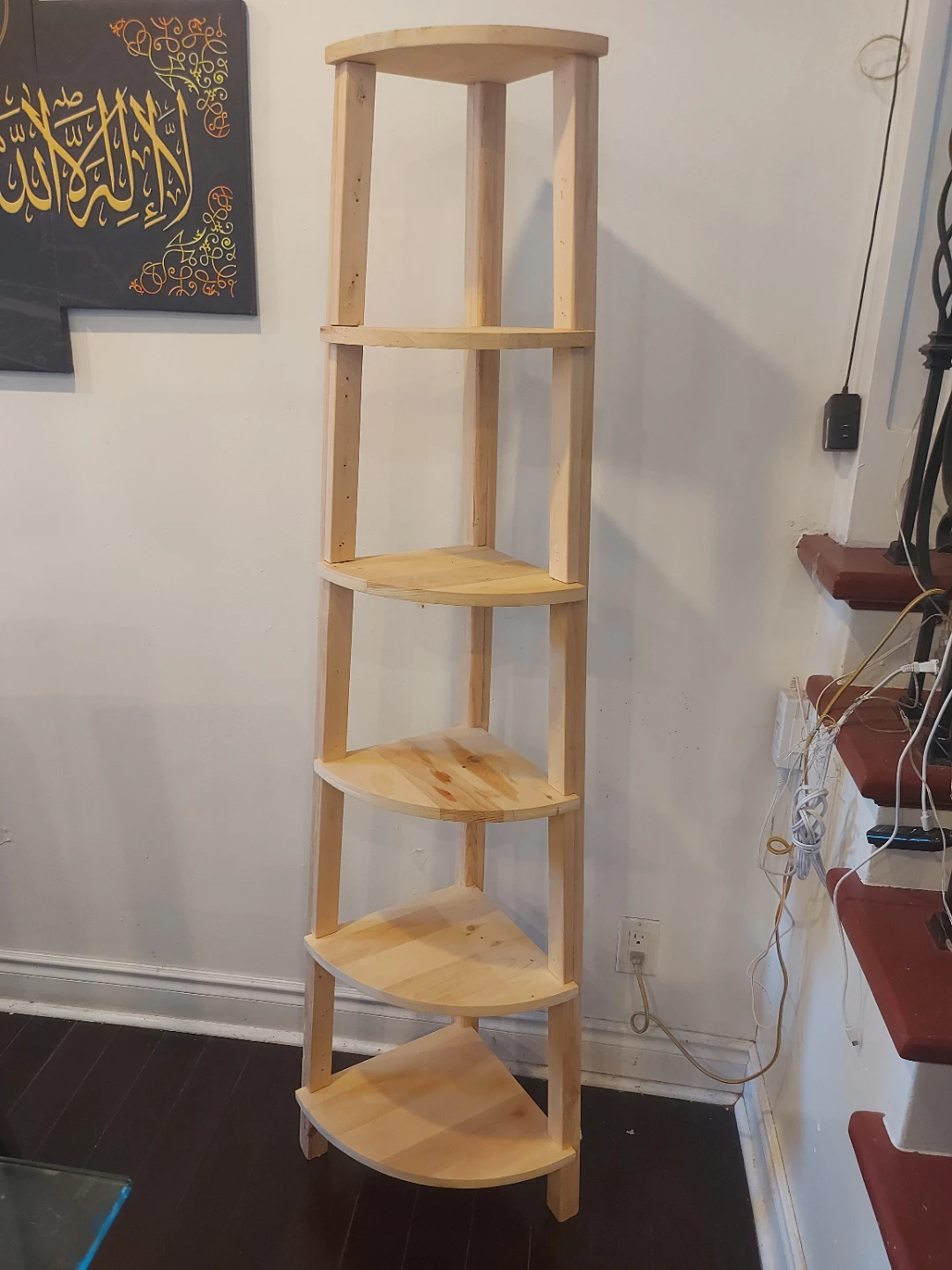 Corner shelf