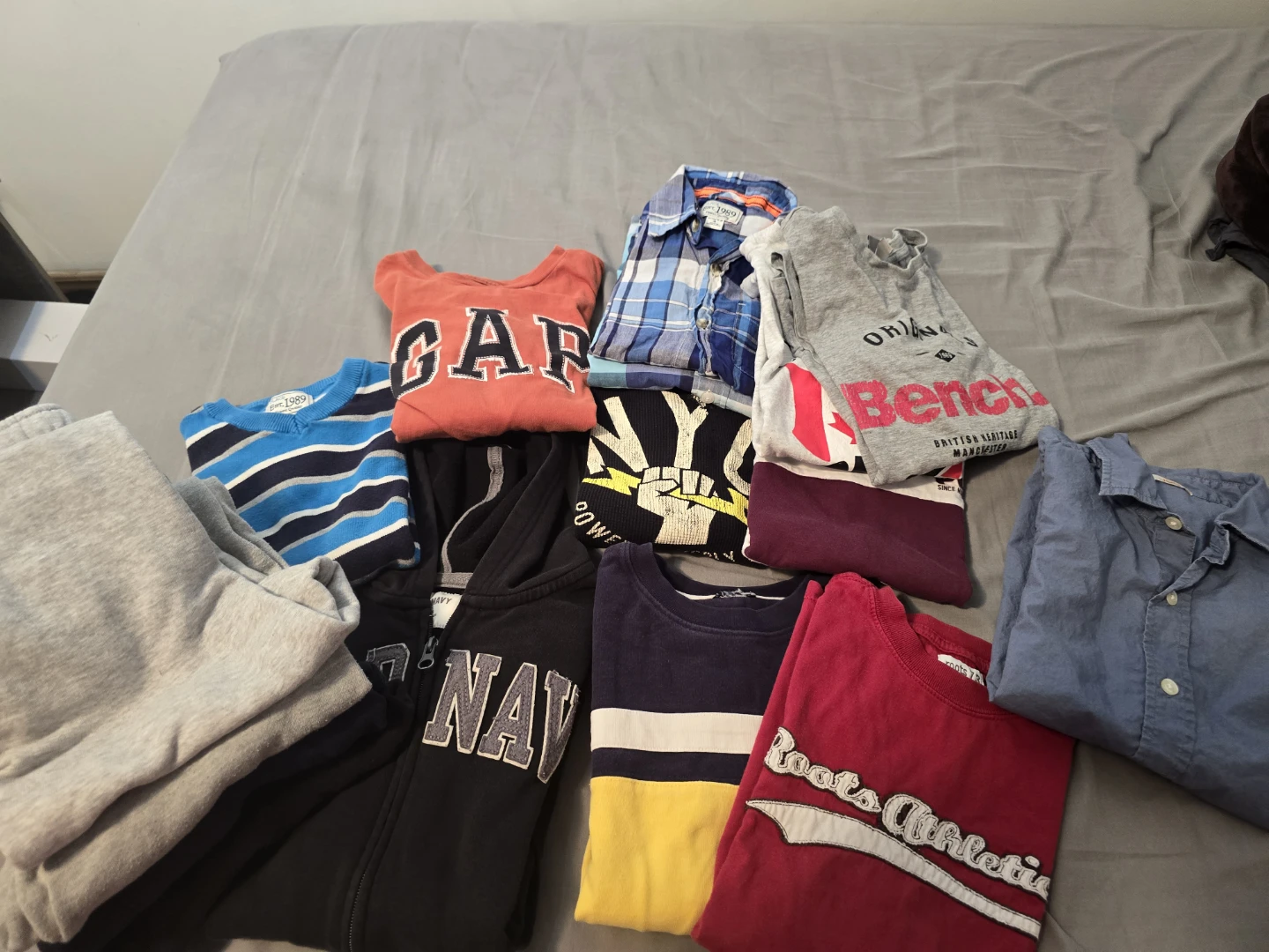 Bundle of Kids' Tops and pants - Various Brands ( 16 items) - photo 2