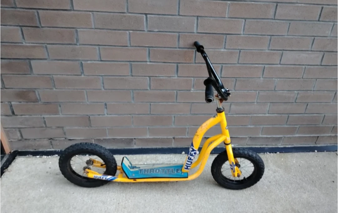 Yellow Huffy Throttle Scooter - photo 3