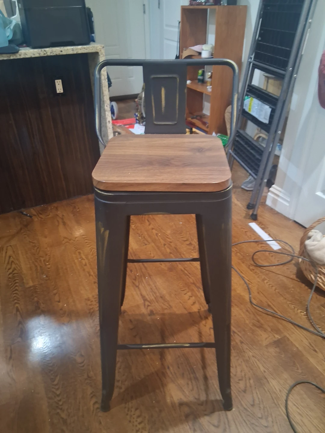 Set of 4 bar stools