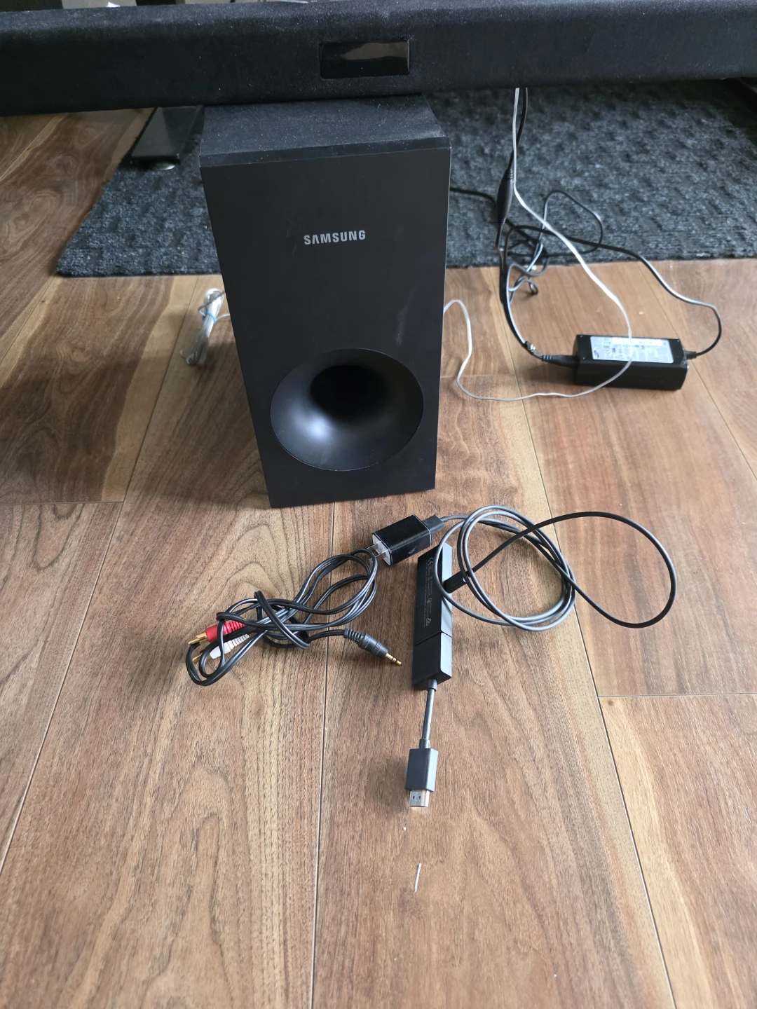 Samsung Soundbar and Subwoofer - photo 4