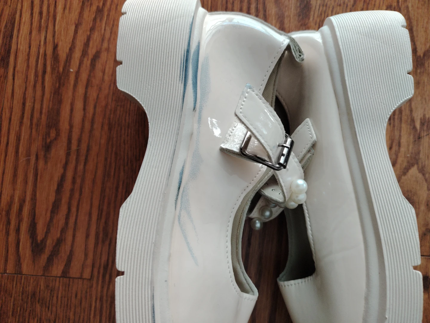 Women's Beige Patent Mary Jane Platform Shoes - photo 4