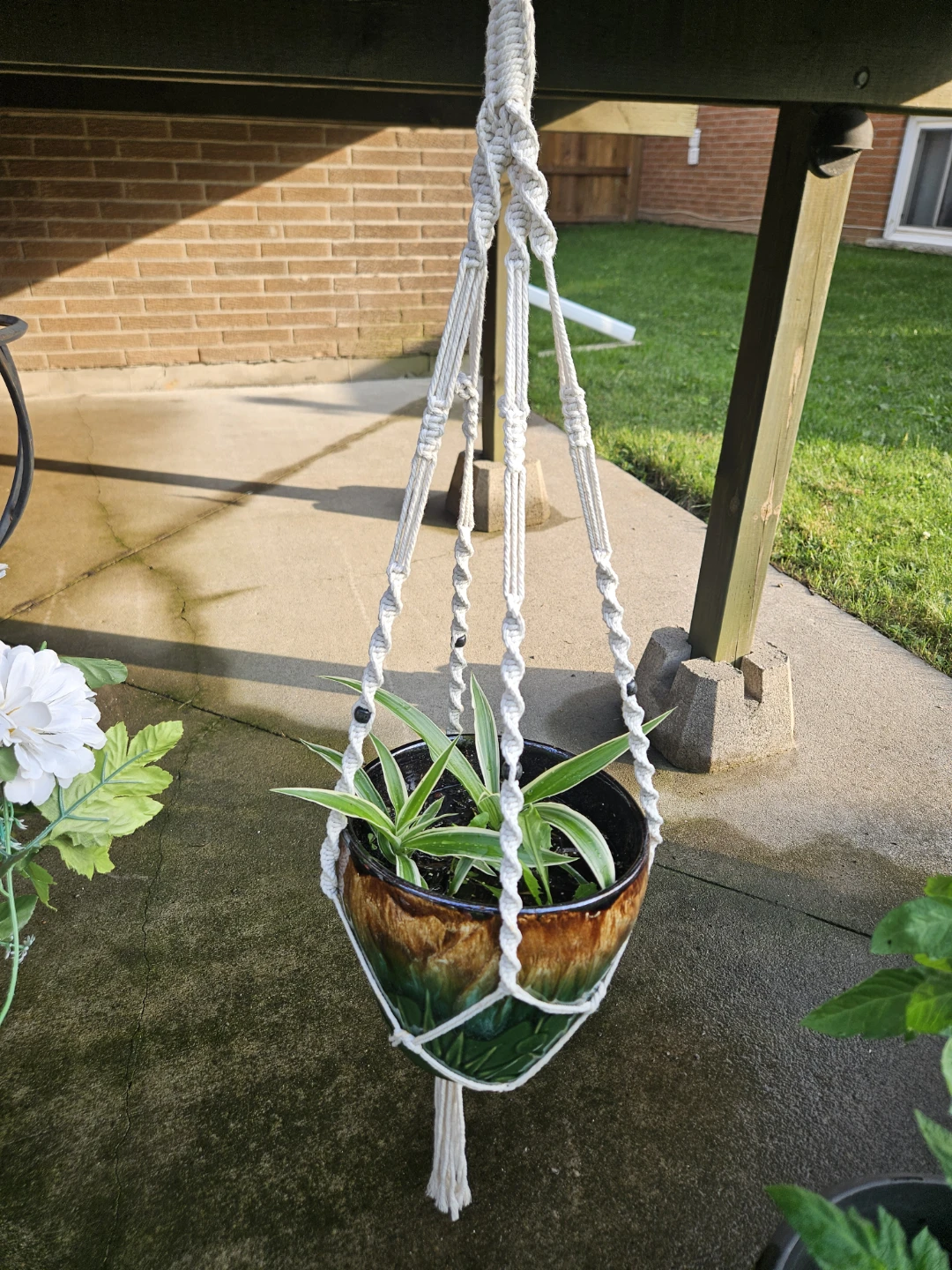 Macrame Plant Hanger with Ceramic Pot