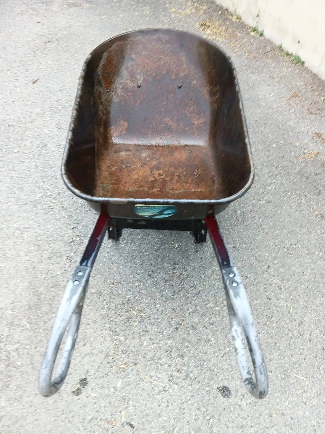 Garant Heavy Duty Metal Total Control Wheelbarrow - photo 2