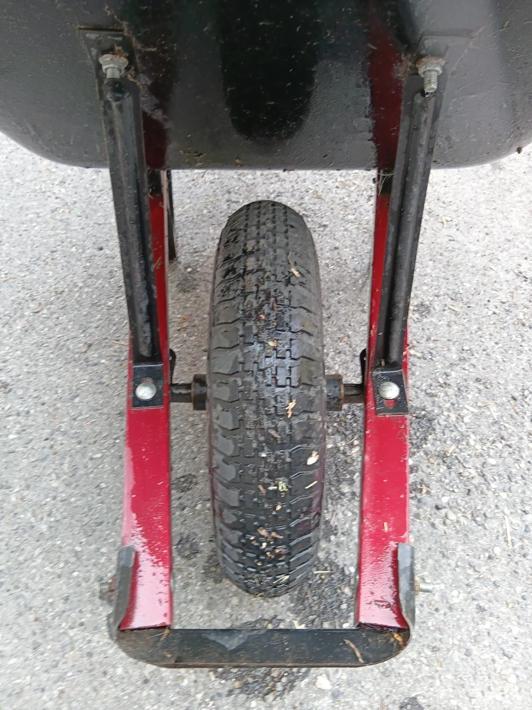 Garant Heavy Duty Metal Total Control Wheelbarrow - photo 4