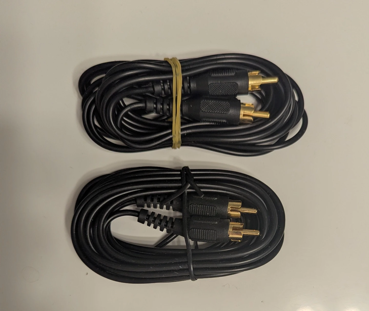 2x RCA Audio Cables