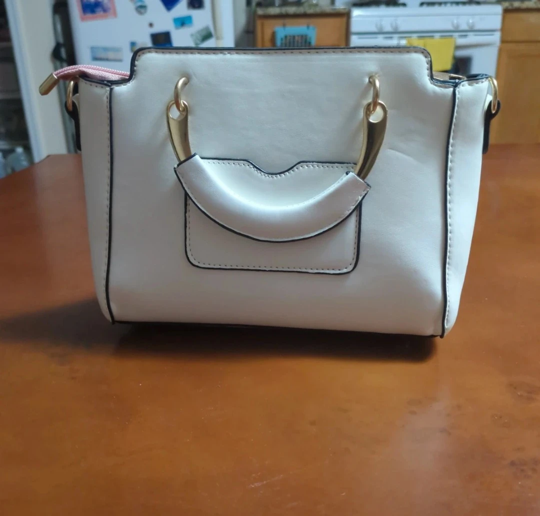 White Faux Leather Cat Face Coin Purse with Strap