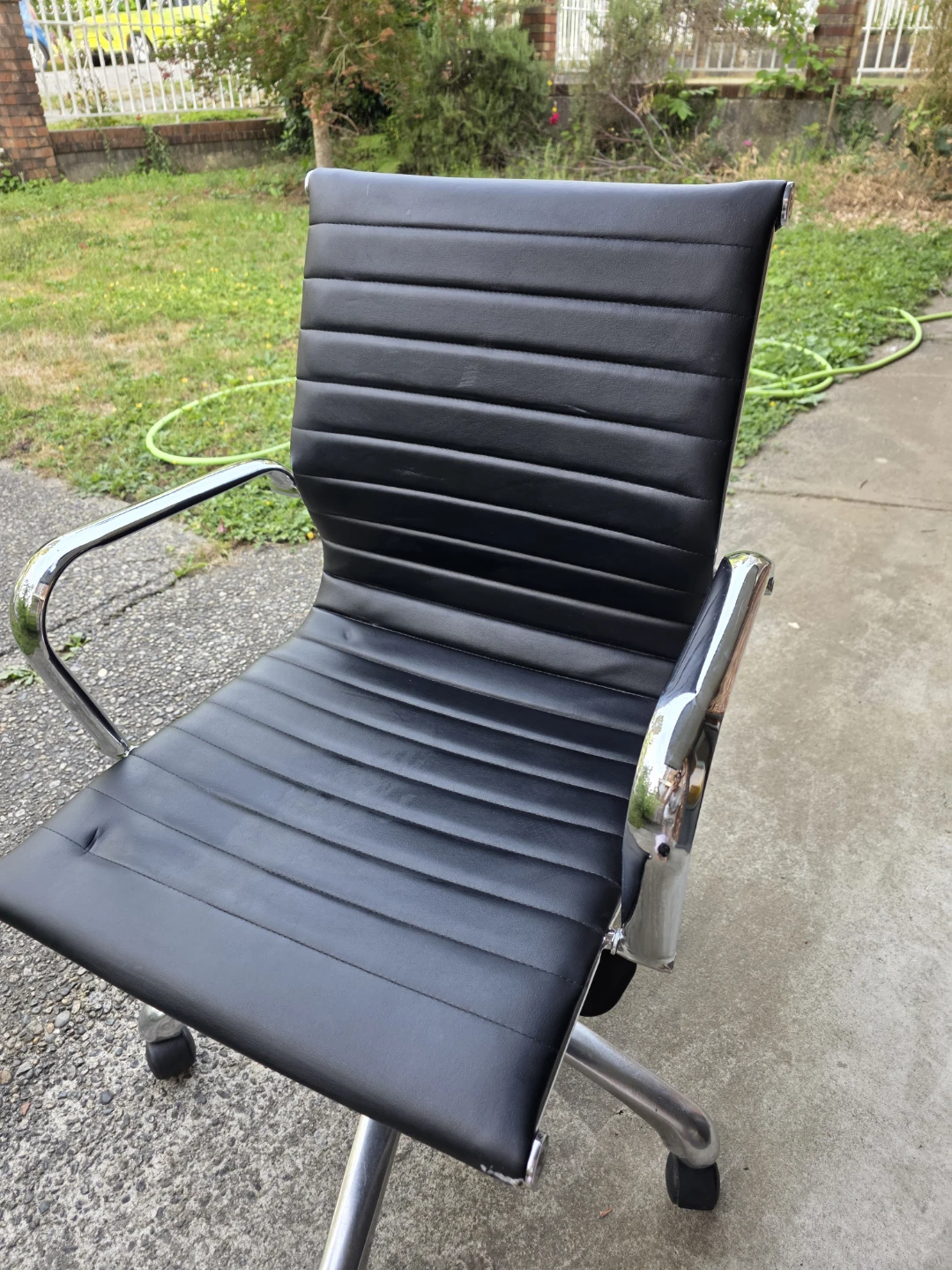 Black Executive Office Chair with Chrome Accents - photo 4