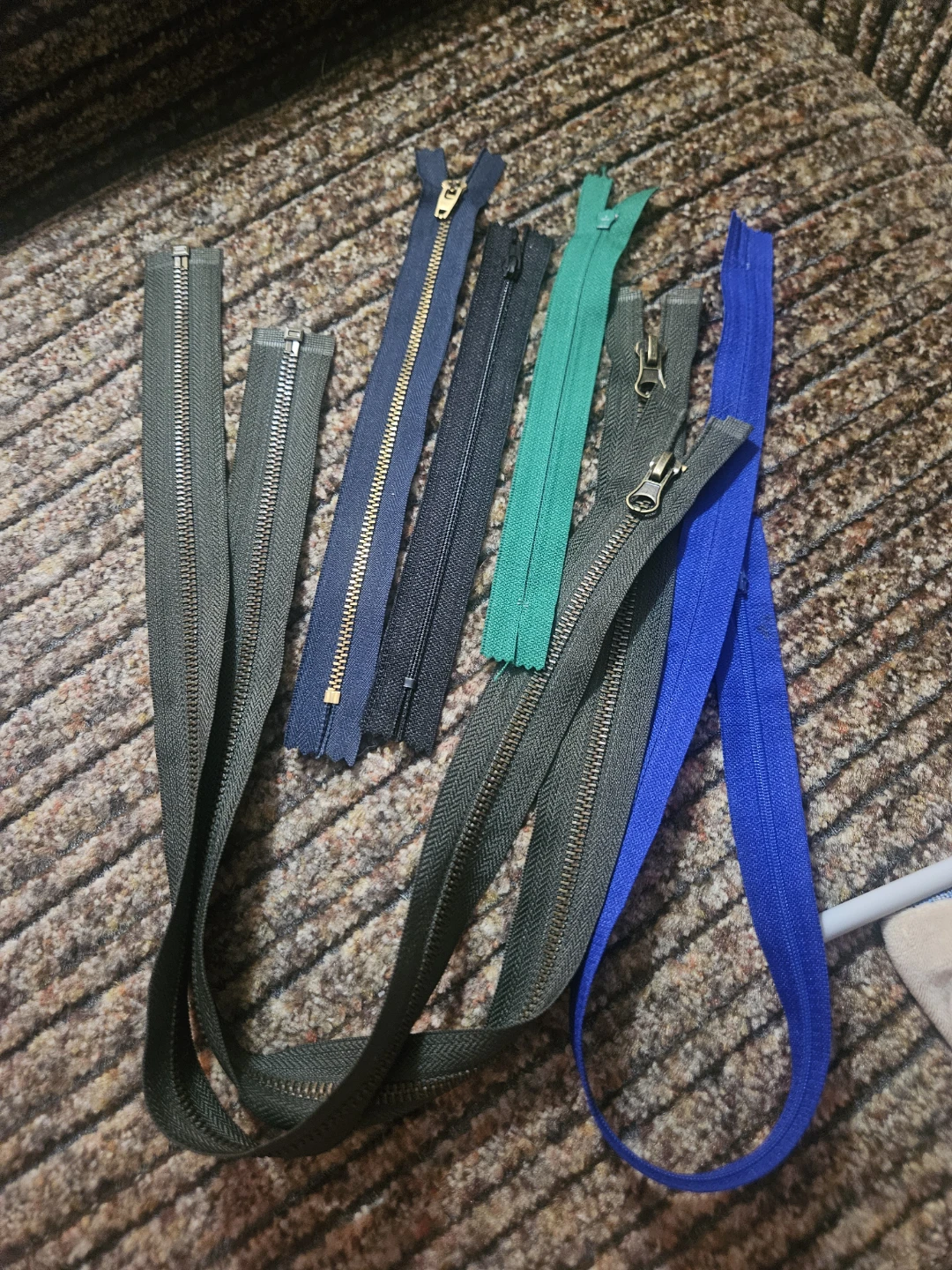 Bundle of Assorted Zippers  New.