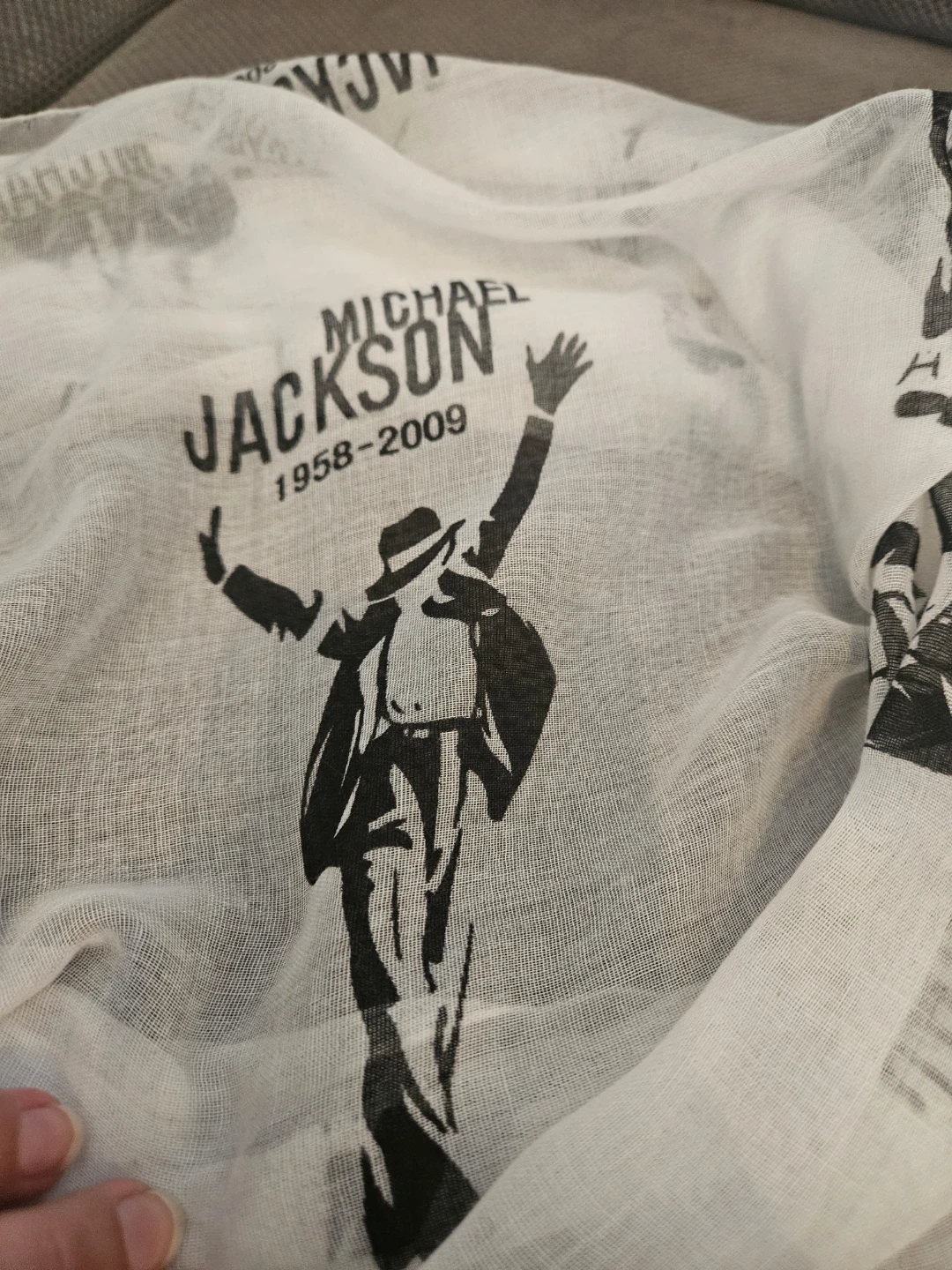 Michael Jackson Memorial Scarf 1958-2009