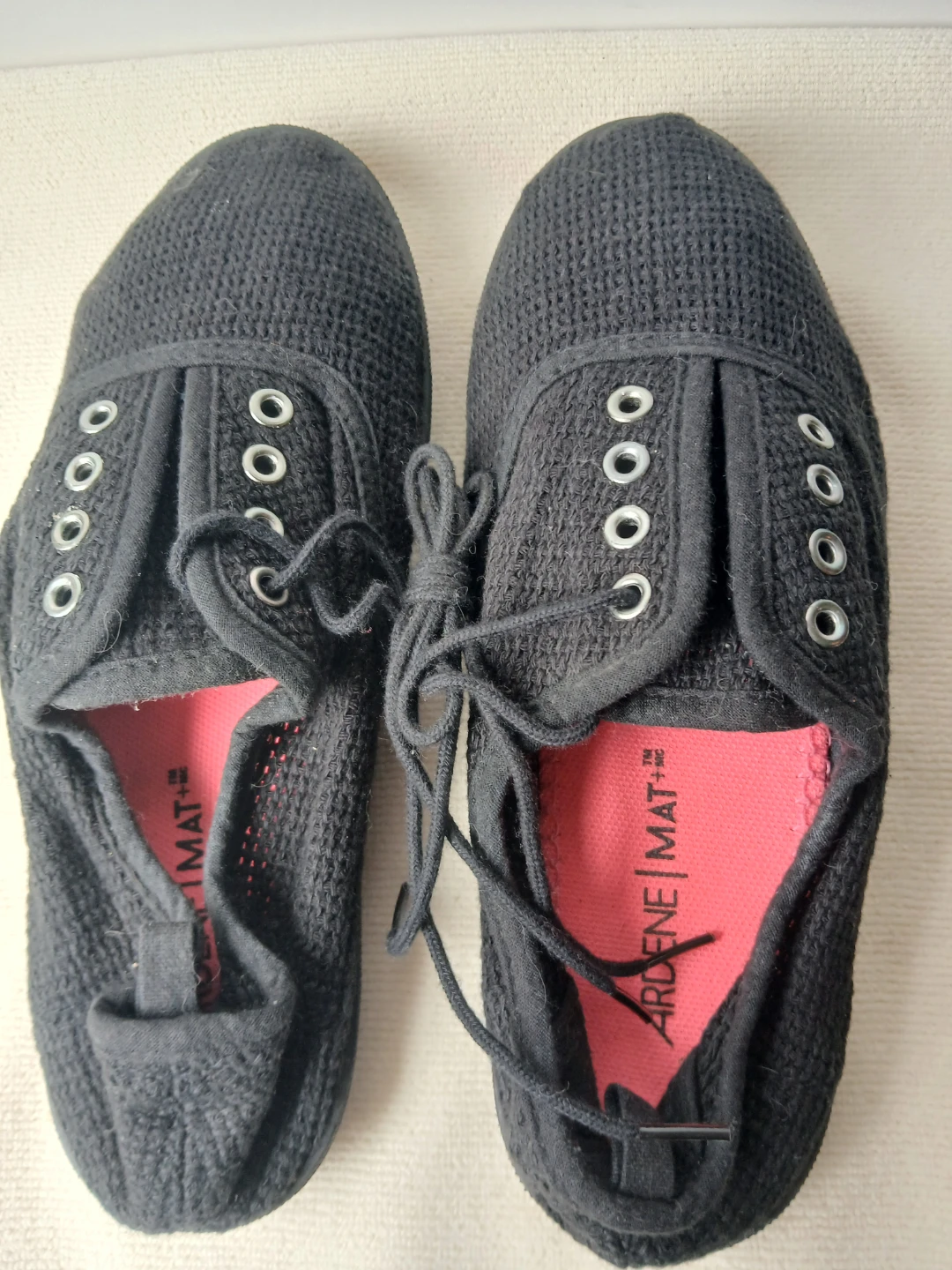 2 prs Ardene Black Knit Sneakers - Size 6. $5 EACH PAIR. - photo 4